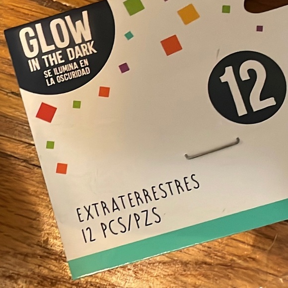 Neon Glow-in-the-Dark Alien Dangling Earrings - Picture 4 of 6